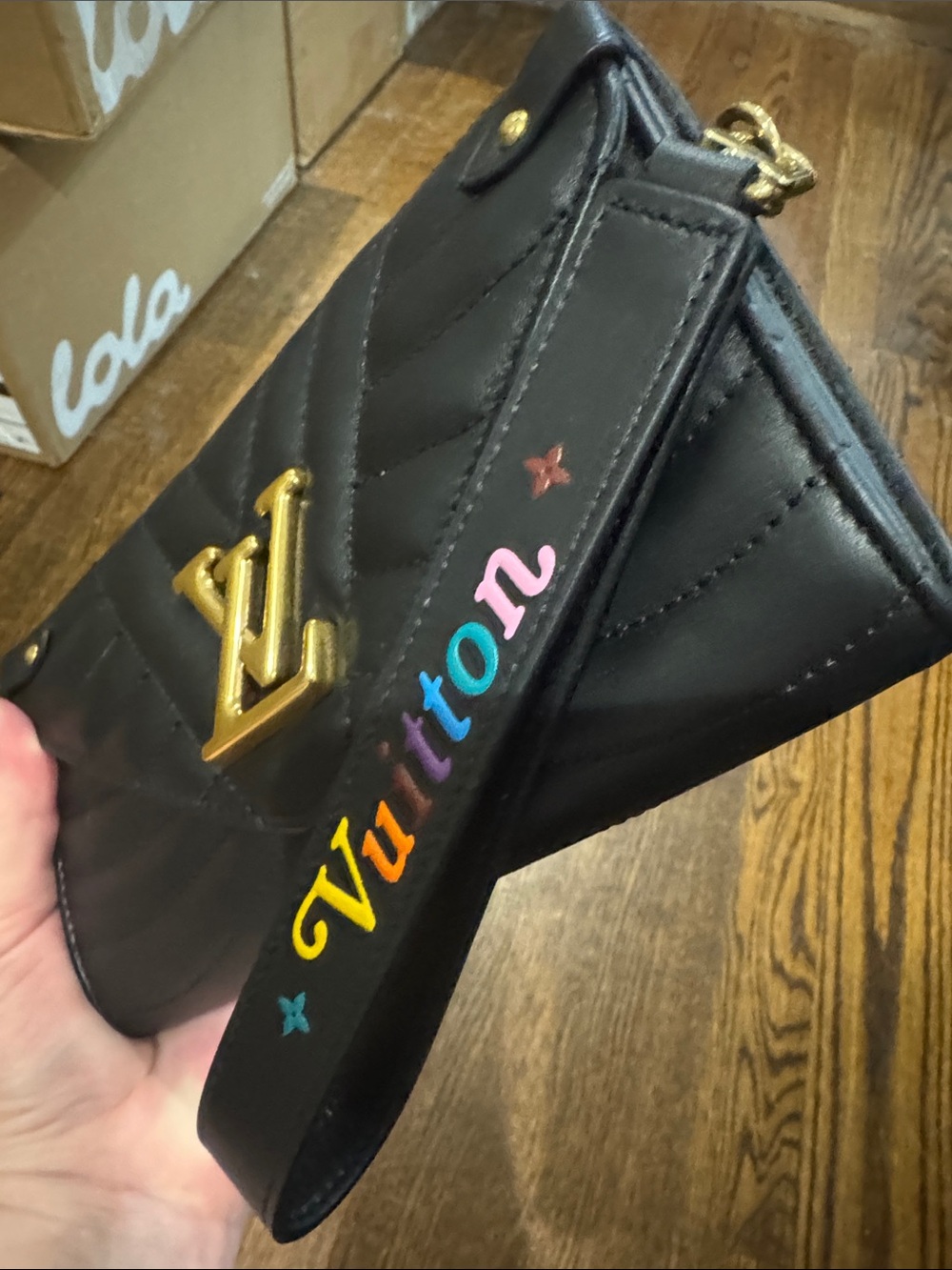 Louis Vuitton/Black Quilted New Wave Wallet/Clutch with Gold LV Emblem/NIB/RARE - Picture 5 of 16